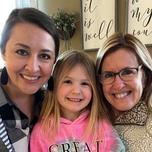 Meet your Posher, Ashley